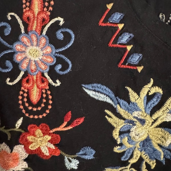 Johnny Was Black Top with Multicolor Embroidery Size Medium - Picture 5 of 7
